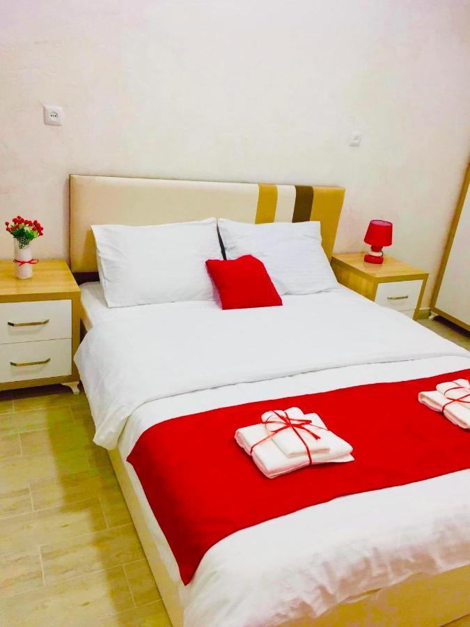 Nikas Guest House Batumi Exterior foto